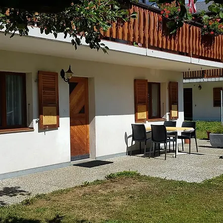 Апартаменты Haus Sandra *